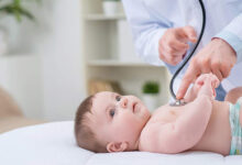 Bảo hiểm y tế cho trẻ sơ sinh – Thủ tục đăng ký cấp thẻ và mức hưởng mới nhất