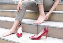 10 sai lầm không nên mắc phải khi chọn giày dép vào mùa hè giúp bảo vệ đôi chân