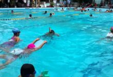 Cảnh báo những nguy hại sức khỏe tại các bể bơi công cộng vào mùa hè
