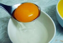 Không có máy đánh trứng, dùng máy xay sinh tố vẫn đánh trứng bông xốp cực dễ